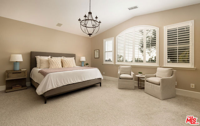 2767 Avenida De Autlan, Camarillo CA: https://media.crmls.org/mediaz/cbf280a3-11b5-44ad-ac89-13a1c34cd41e.jpg