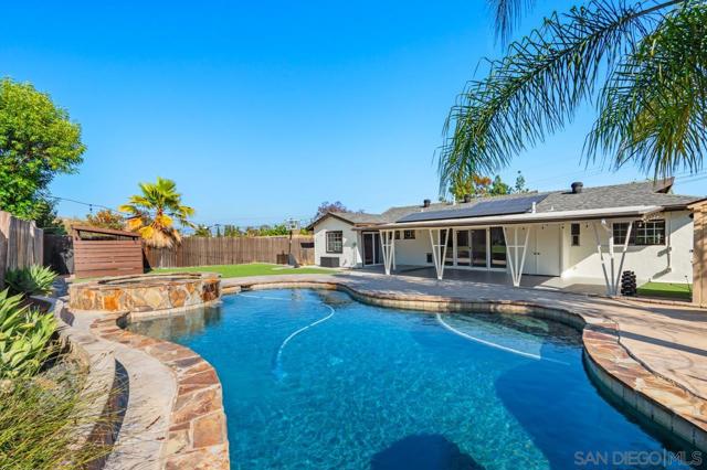9476 Terrywood Road, Santee CA: https://media.crmls.org/mediaz/cbf28a74-6d65-4104-930c-643612815a12.jpg
