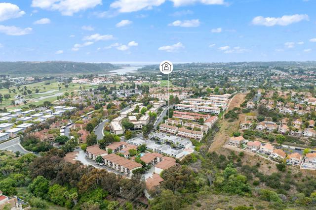 2362 Altisma Way, Carlsbad CA: https://media.crmls.org/mediaz/cbf2d37e-2f43-4787-bc94-a258422bd7e0.jpg