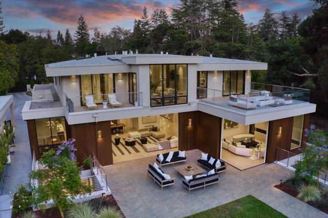 88 Tuscaloosa Avenue, Atherton CA: https://media.crmls.org/mediaz/cbf4b431-8e30-42a9-9e8f-d6c9e40cb771.jpg