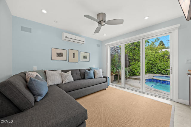 1967 La France Avenue, South Pasadena CA: https://media.crmls.org/mediaz/cbf53271-0858-4e57-b420-d01a0e67faa4.jpg