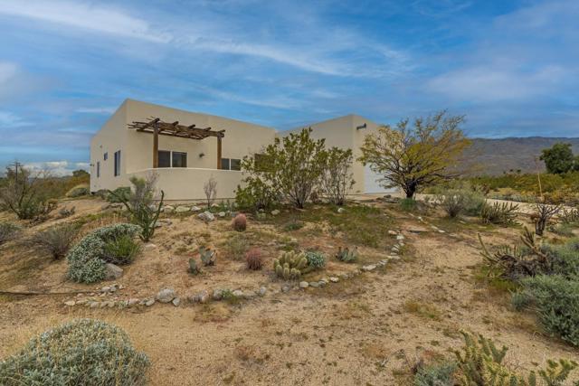 Detail Gallery Image 1 of 36 For 3213 Wagon Rd, Borrego Springs,  CA 92004 - 3 Beds | 2 Baths