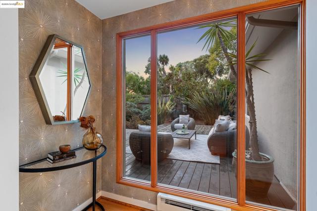 63 Eureka Ave, Kensington CA: https://media.crmls.org/mediaz/cbf6fd34-e4a9-4c4c-b820-8ff1f2c15ed6.jpg