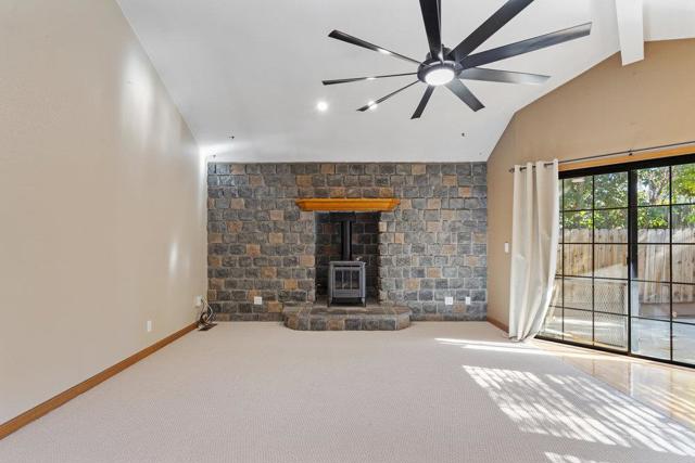 1511 Las Brisas Drive, Hollister CA: https://media.crmls.org/mediaz/cbf763d1-60ab-4c63-a9d9-b4ce175d40a9.jpg