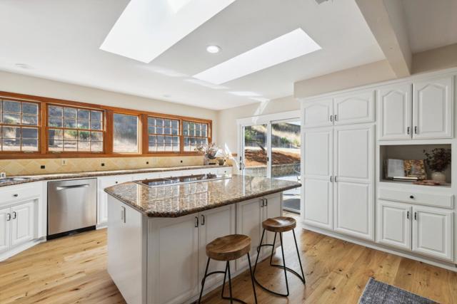 16035 Oak Glen Avenue, Morgan Hill CA: https://media.crmls.org/mediaz/cbf870cc-4279-4d19-863a-a70daeae18ea.jpg