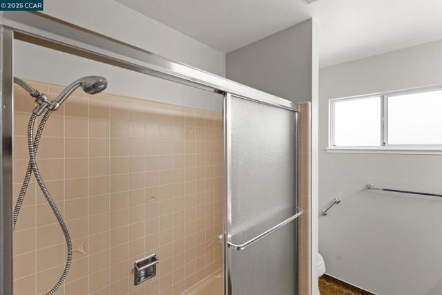 3710 Northridge Dr, Concord CA: https://media.crmls.org/mediaz/cbf957de-e418-471a-acaf-763fda2ddc0e.jpg
