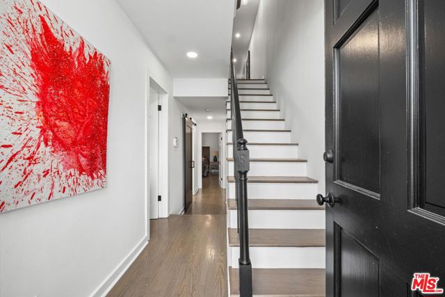 2622 2nd Street, Santa Monica CA: https://media.crmls.org/mediaz/cbf96d21-7605-4179-9af1-4dfdbda43c0e.jpg