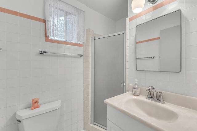 54640 Marian View Drive, Idyllwild CA: https://media.crmls.org/mediaz/cbfaccef-9f95-4c07-b626-8b3a832d3d5e.jpg