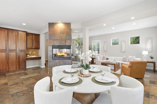 1029 Vista Oak Place, Chula Vista CA: https://media.crmls.org/mediaz/cbfadebd-245c-4d05-8fd4-7d2b85e7e2dd.jpg