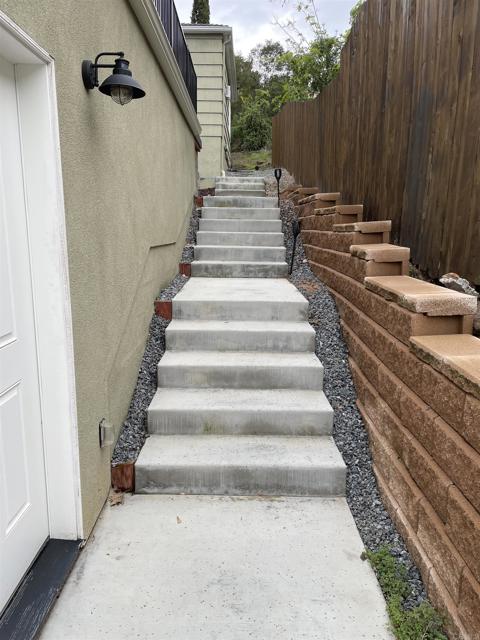 Detail Gallery Image 14 of 28 For 8545 Lemon Ave #1,  La Mesa,  CA 91941 - 2 Beds | 2 Baths