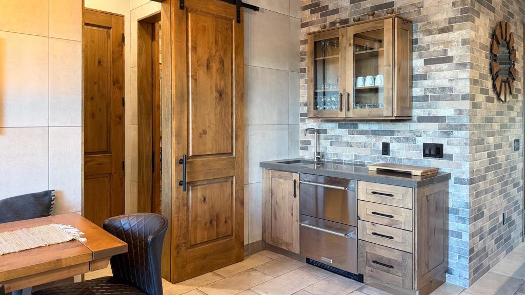 MLS #219140196DA image #14