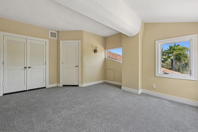 431 Flores de Oro, Rancho Santa Fe CA: https://media.crmls.org/mediaz/cbfb1fd4-92cb-4993-81c8-74f9cd94bb87.jpg