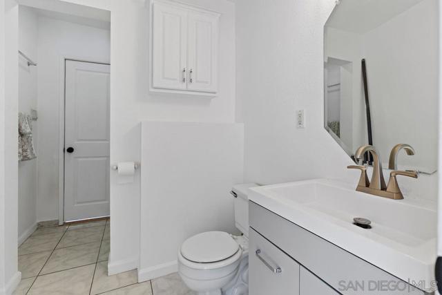 10119 Grandview, La Mesa CA: https://media.crmls.org/mediaz/cbfb267a-b5e9-4df4-97a1-7afe37a5de71.jpg