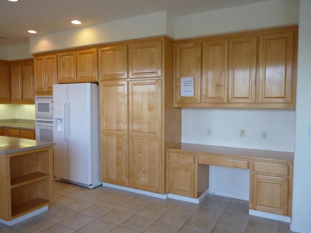 1065 Rockport Avenue, Redwood City CA: https://media.crmls.org/mediaz/cbfc44b7-4754-451f-a7f9-c2b53d84d5bd.jpg