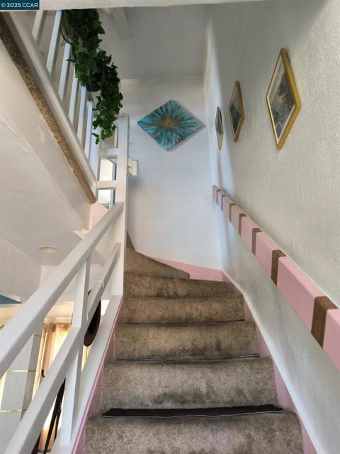 13 Werden St, Vallejo CA: https://media.crmls.org/mediaz/cbfc60af-6ccc-4cbd-abc4-67fa688c4682.jpg