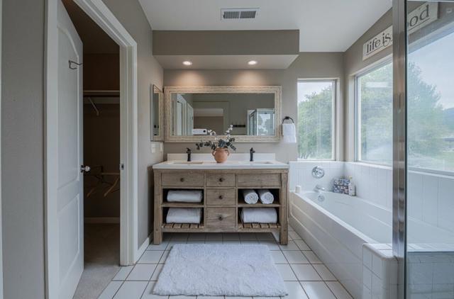 18106 Stonehaven, Salinas CA: https://media.crmls.org/mediaz/cbfc8e6a-7f25-4cf0-8d2b-95414e4bfa3c.jpg