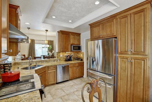 36184 Toulouse Street, Newark CA: https://media.crmls.org/mediaz/cbfce4d8-4a9b-4179-b6d5-62e739453b34.jpg
