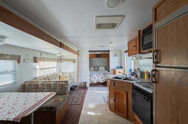 50255 Adobe Place, Bradley CA: https://media.crmls.org/mediaz/cbfdf5a3-d74b-4cc8-9a3b-f98606557cee.jpg