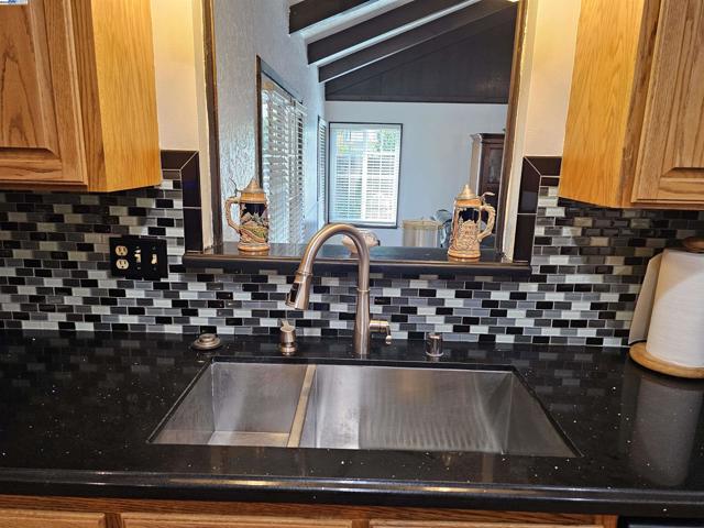 40575 Blacow Road, Fremont CA: https://media.crmls.org/mediaz/cbffc80a-ac06-4c1f-9e9b-01c99431c1c7.jpg
