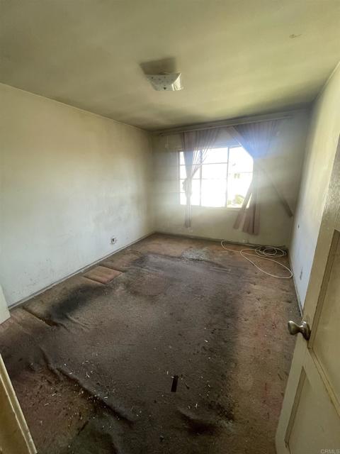 Detail Gallery Image 7 of 13 For 4072 Hillcrest #C,  Los Angeles,  CA 90008 - 2 Beds | 1 Baths