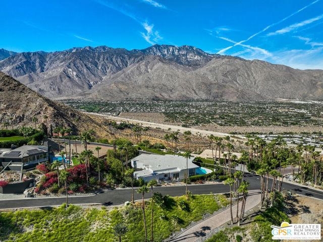 2432 Southridge Drive, Palm Springs, California 92264, 3 Bedrooms Bedrooms, ,1 BathroomBathrooms,Single Family Residence,For Sale,Southridge,24458521