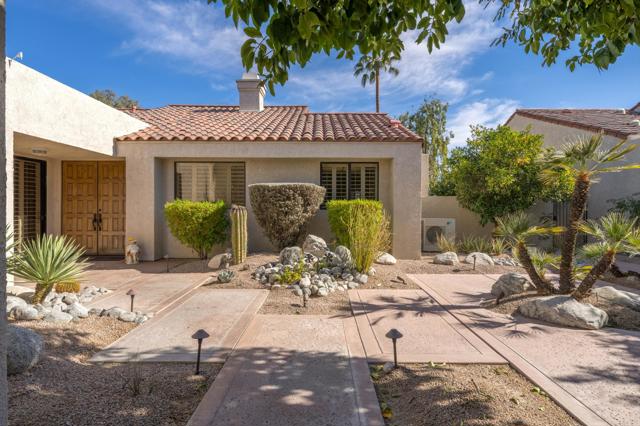 10109 Lakeview Drive, Rancho Mirage CA: https://media.crmls.org/mediaz/cc01096d-832f-4893-ad82-9dcf19787989.jpg