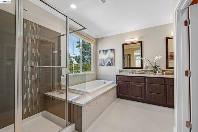 883 Barney Com, Livermore CA: https://media.crmls.org/mediaz/cc0286b6-6fc6-4054-8304-bd2bbd539ab5.jpg