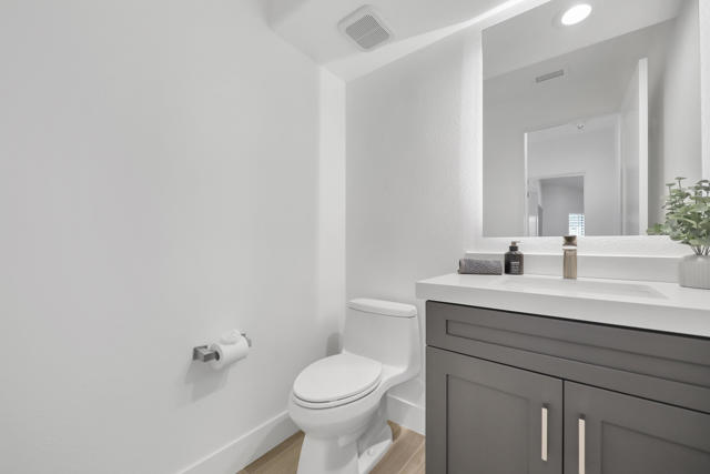 79754 Arnold Palmer, La Quinta CA: https://media.crmls.org/mediaz/cc032513-9252-4cd9-8d2c-60e54151dad3.jpg