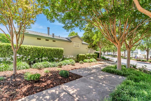 828 Monarch Lane, San Jose CA: https://media.crmls.org/mediaz/cc032765-7a3b-426e-9a99-0fc3a5e8caad.jpg