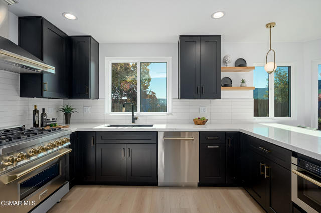 574 Nicole Drive, Newbury Park CA: https://media.crmls.org/mediaz/cc033588-3be0-49ce-bfb4-0b17dace8773.jpg