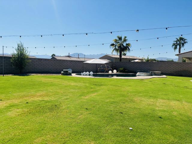 82701 Castleton Drive, Indio CA: https://media.crmls.org/mediaz/cc0342eb-4c95-48b7-8993-13b388432c8c.jpg