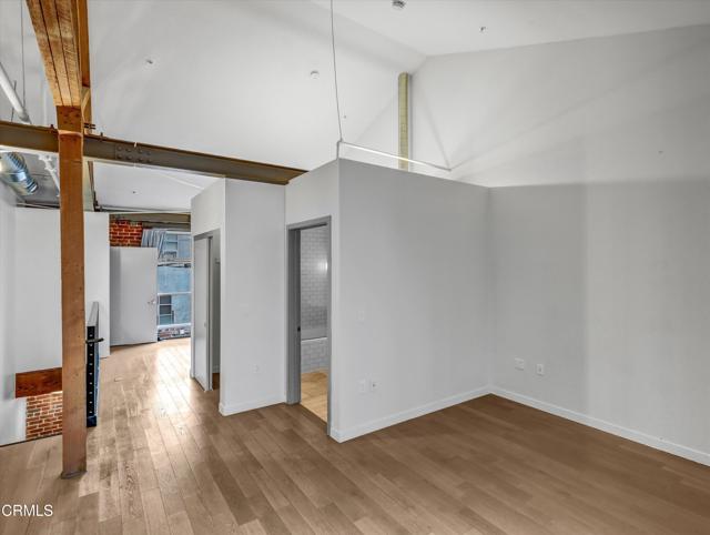Detail Gallery Image 15 of 40 For 527 Molino St #110,  Los Angeles,  CA 90013 - 2 Beds | 1/1 Baths