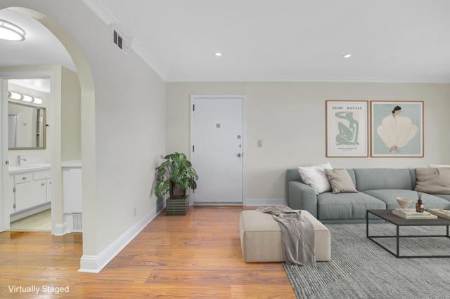 223 Kiely Boulevard, Santa Clara CA: https://media.crmls.org/mediaz/cc0396c4-3ea5-4201-a754-cfede0f92248.jpg