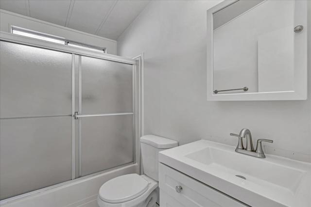 22 Canada Cove Avenue, Half Moon Bay CA: https://media.crmls.org/mediaz/cc039a11-e321-4fa9-a0f2-7e980ee1b0ad.jpg