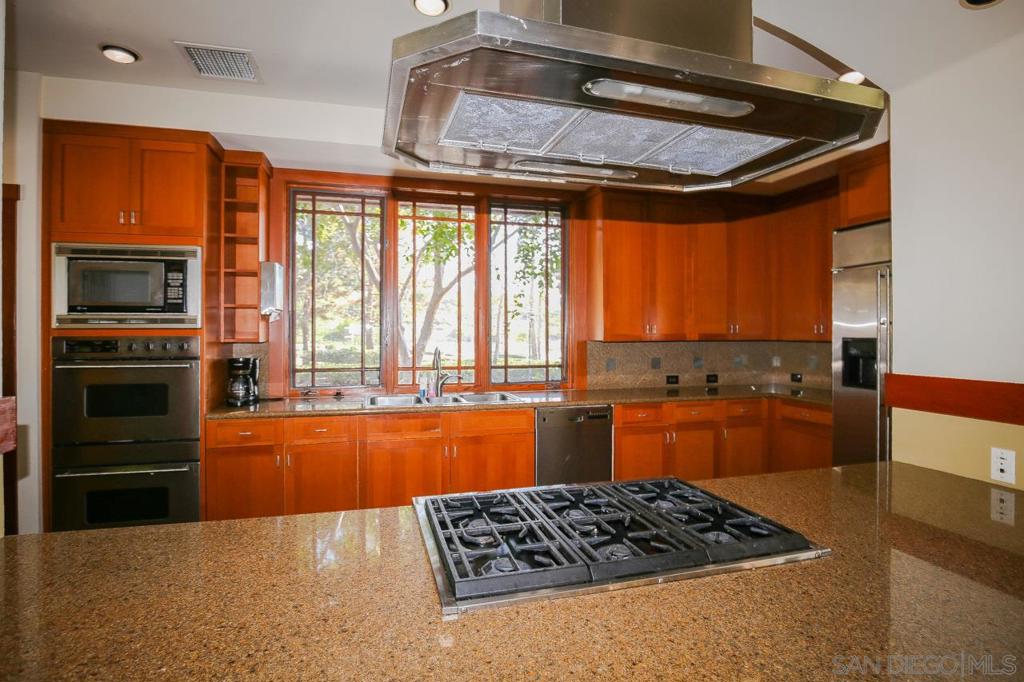 MLS #250036826SD image #36