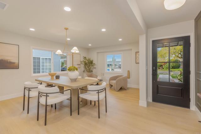 Detail Gallery Image 5 of 27 For 15926 Napa St, North Hills,  CA 91343 - 3 Beds | 2 Baths