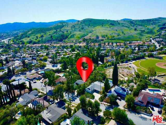 26026 Adamor Road photo 3