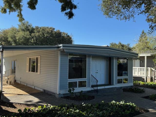 63 Palomar Real, Campbell CA: https://media.crmls.org/mediaz/cc0530eb-a566-4ea5-b1f1-2a481e51c06a.jpg