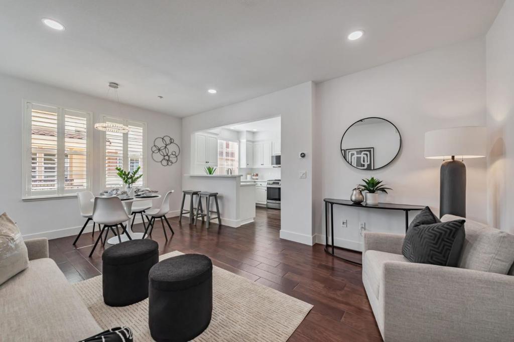 413 Topaz Terrace