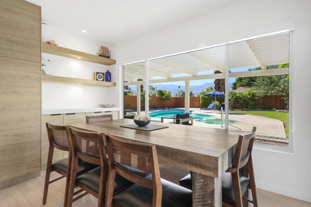 74277 Myrsine Avenue, Palm Desert CA: https://media.crmls.org/mediaz/cc05b2eb-e783-47f9-b698-f0f682c3f934.jpg