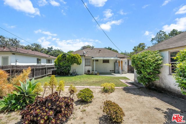 2725 Midvale Avenue, Los Angeles CA: https://media.crmls.org/mediaz/cc06081f-a572-4f7c-a60d-c4ef6d13e872.jpg