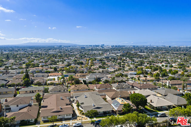 5040 W Slauson Avenue, Los Angeles CA: https://media.crmls.org/mediaz/cc06478c-c075-4630-b5cf-772897a2771b.jpg