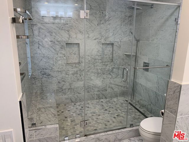4561 Alla Road, Marina del Rey CA: https://media.crmls.org/mediaz/cc069292-6aa7-44aa-a902-6941b788de72.jpg