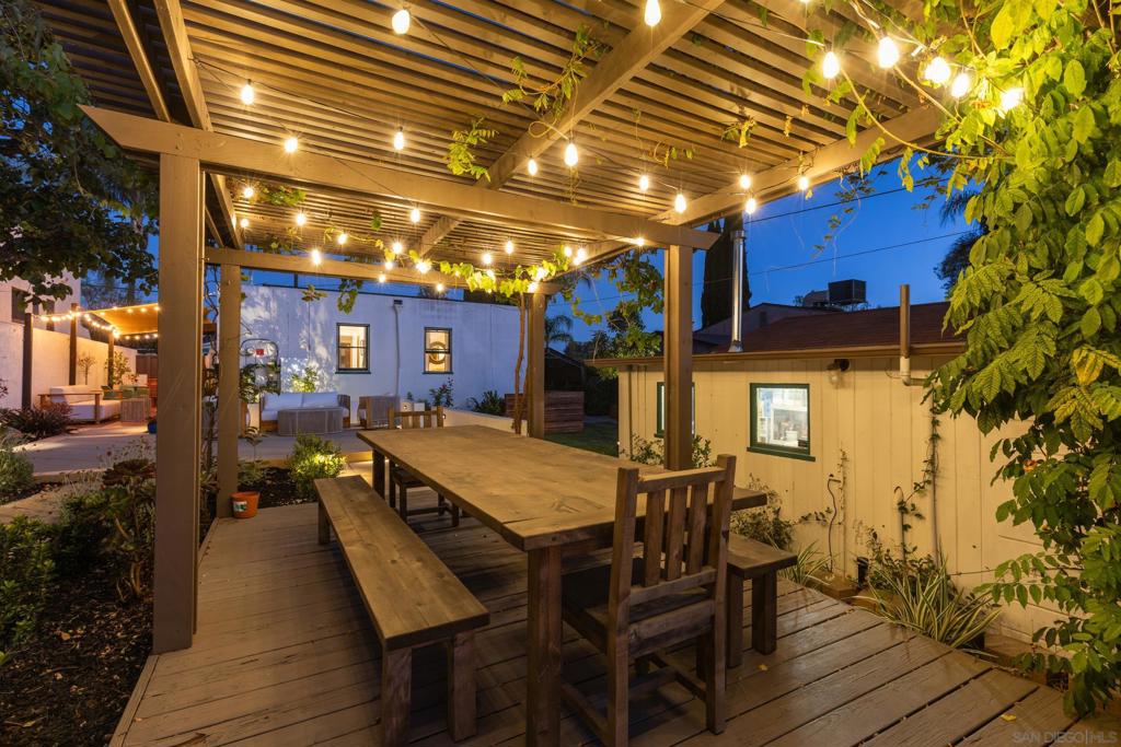 534 9th Ave - photo 3