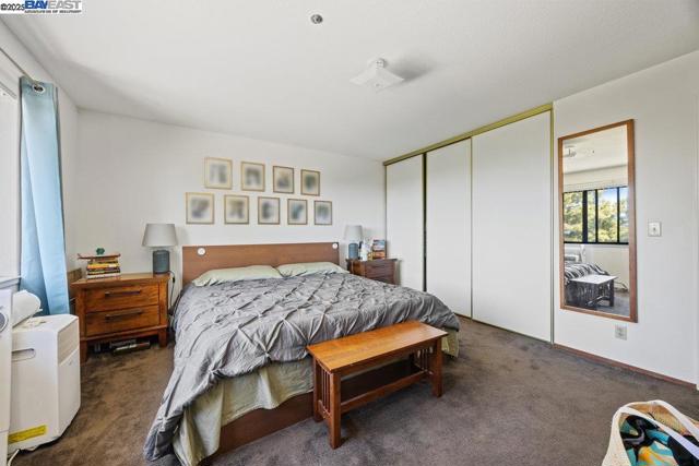 21000 Ocean View Dr, Hayward CA: https://media.crmls.org/mediaz/cc0868ca-0963-4c0b-972f-5db3f7c0e5e5.jpg