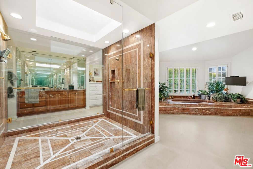 MLS #25488325 img 15