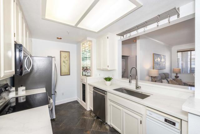 2309 Hastings Shore Lane, Redwood City CA: https://media.crmls.org/mediaz/cc09156a-53cc-43c6-97b9-6b688042db86.jpg