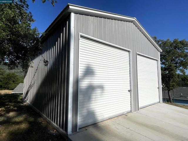 16 Paul Place, Bangor CA: https://media.crmls.org/mediaz/cc0918e8-45f3-4cbc-bdd9-592cfb112d68.jpg