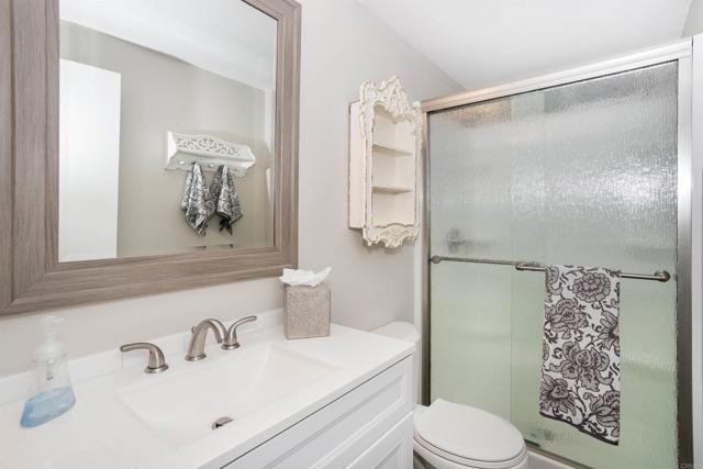 Detail Gallery Image 11 of 28 For 200 N El Camino Real #400,  Oceanside,  CA 92058 - 2 Beds | 2 Baths