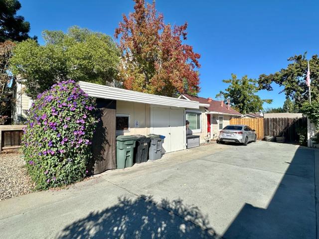 839 Coolidge Avenue, Sunnyvale CA: https://media.crmls.org/mediaz/cc095f57-db36-4c3a-a007-3cbea11a4b4d.jpg